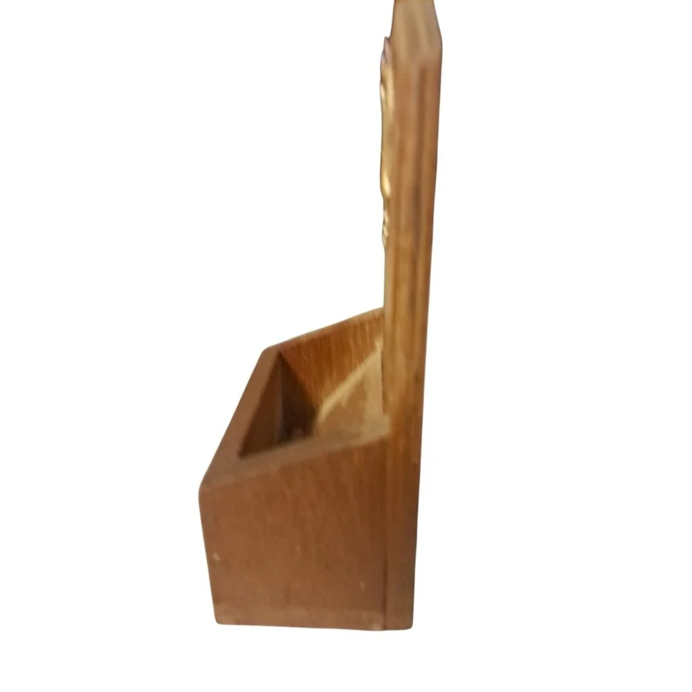 Vintage wooden toothpick dispenser/holder with a rooster‎ emblem